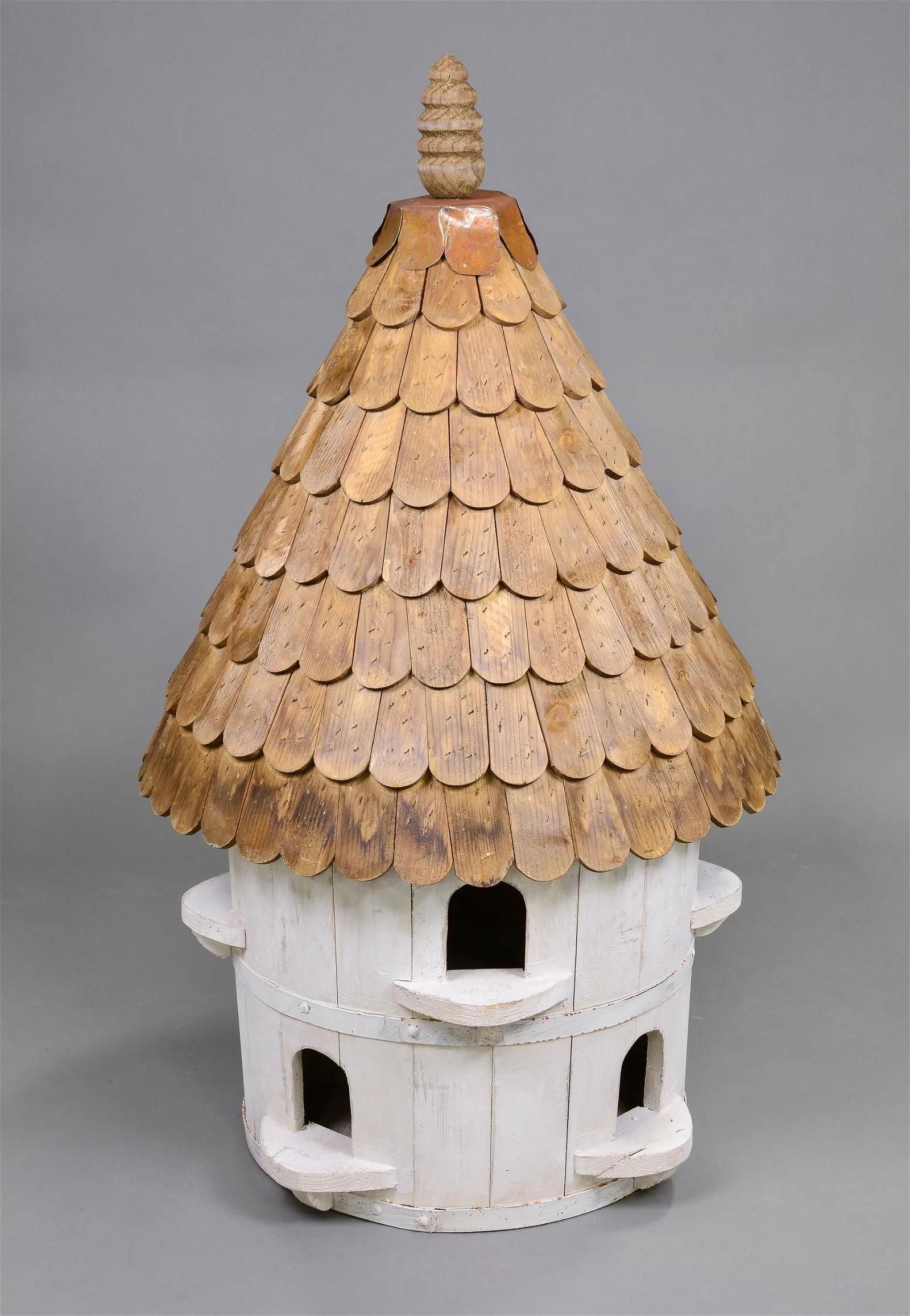 Large Round Dovecote / Bird House (1 of 3)