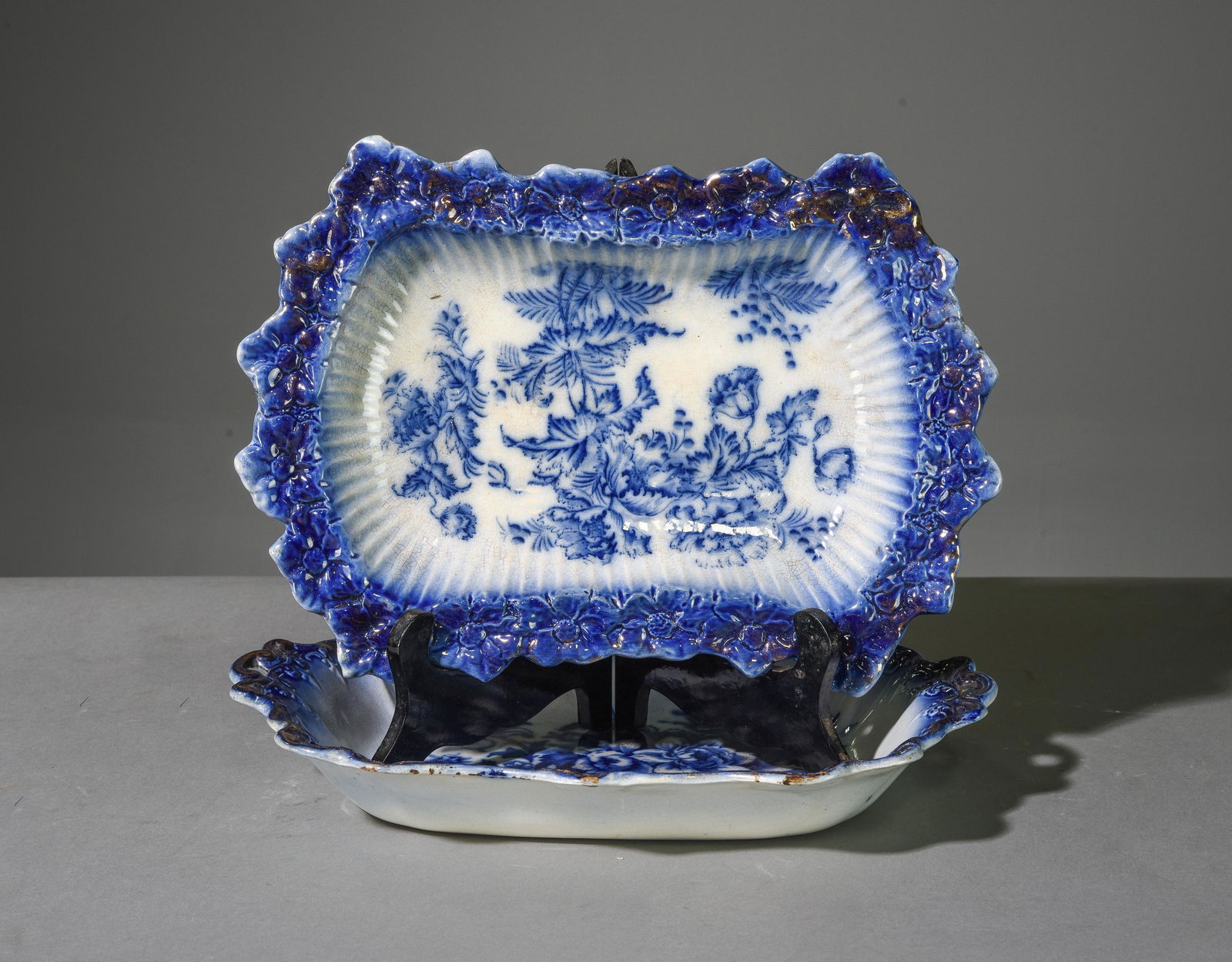 2 Flow Blue & White Platters / Bowls (1 of 4)