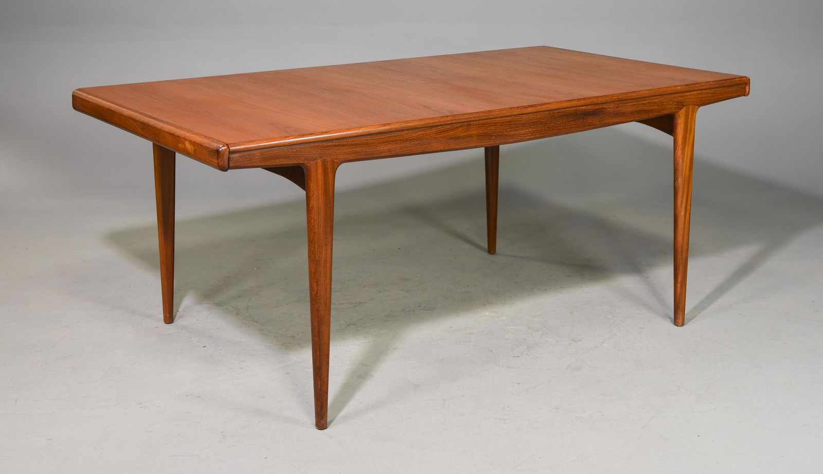 Mid Century Modern Teak Dining Table with 2 Leaves (1 of 4)