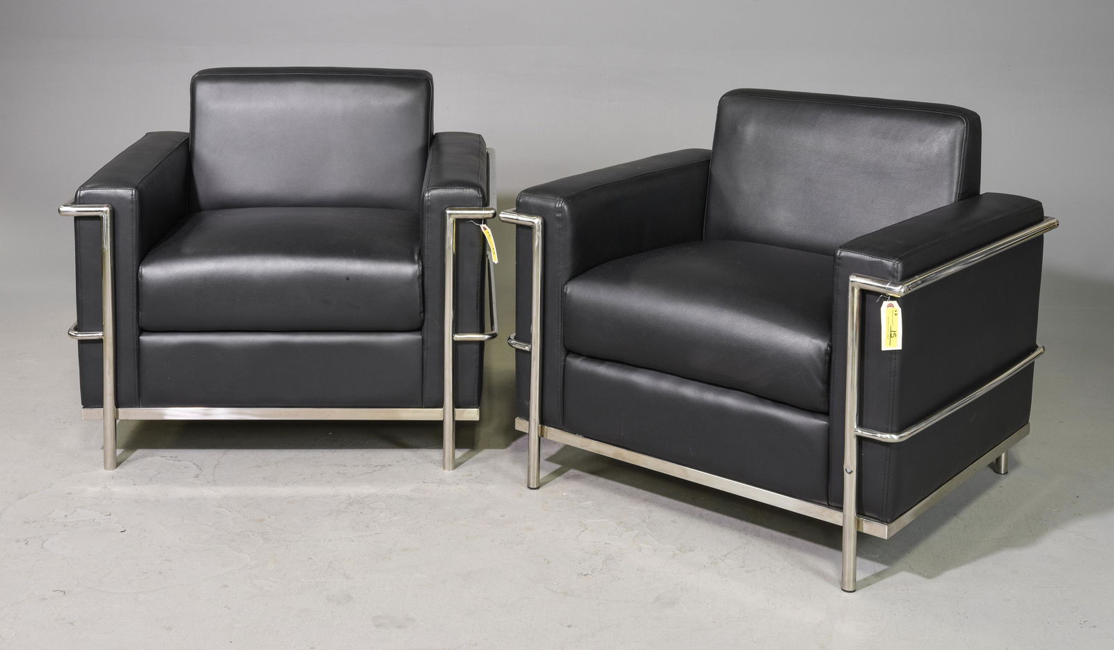 2 Le Corbusier Style Black Club Chairs (1 of 5)