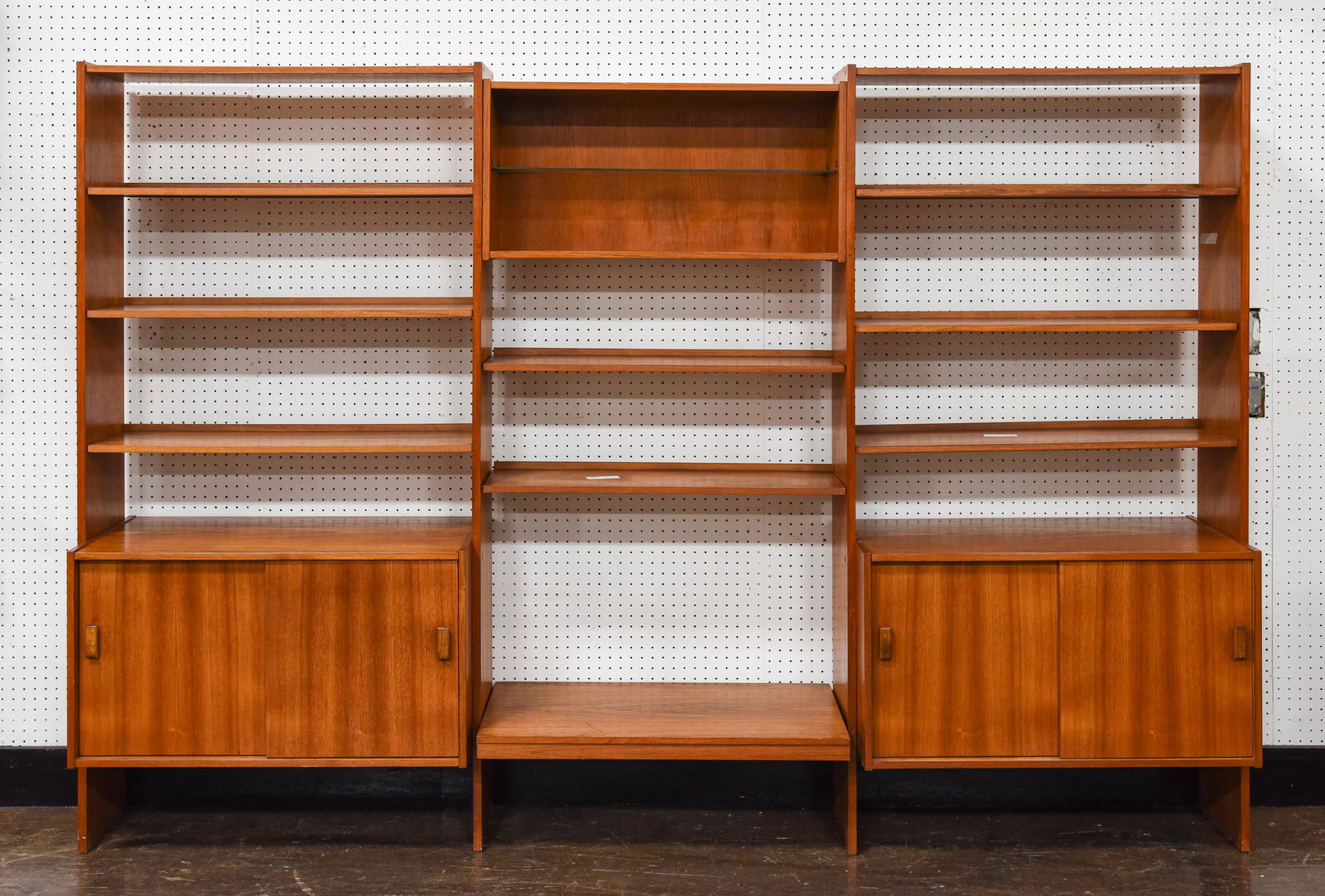 Mid Century Modern Wall Unit / Bookshelf #1 (1 of 7)