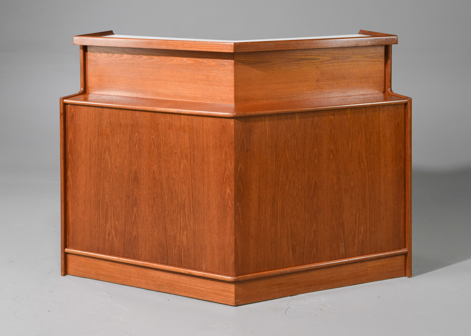 Mid Century Modern Teak Home Bar By Turnidge: This Danish Modern Style cocktail cabinet / bar is British and made by Mid Century Modern Furniture Maker Turnidge. - 38.5 in tall x 57 x 20