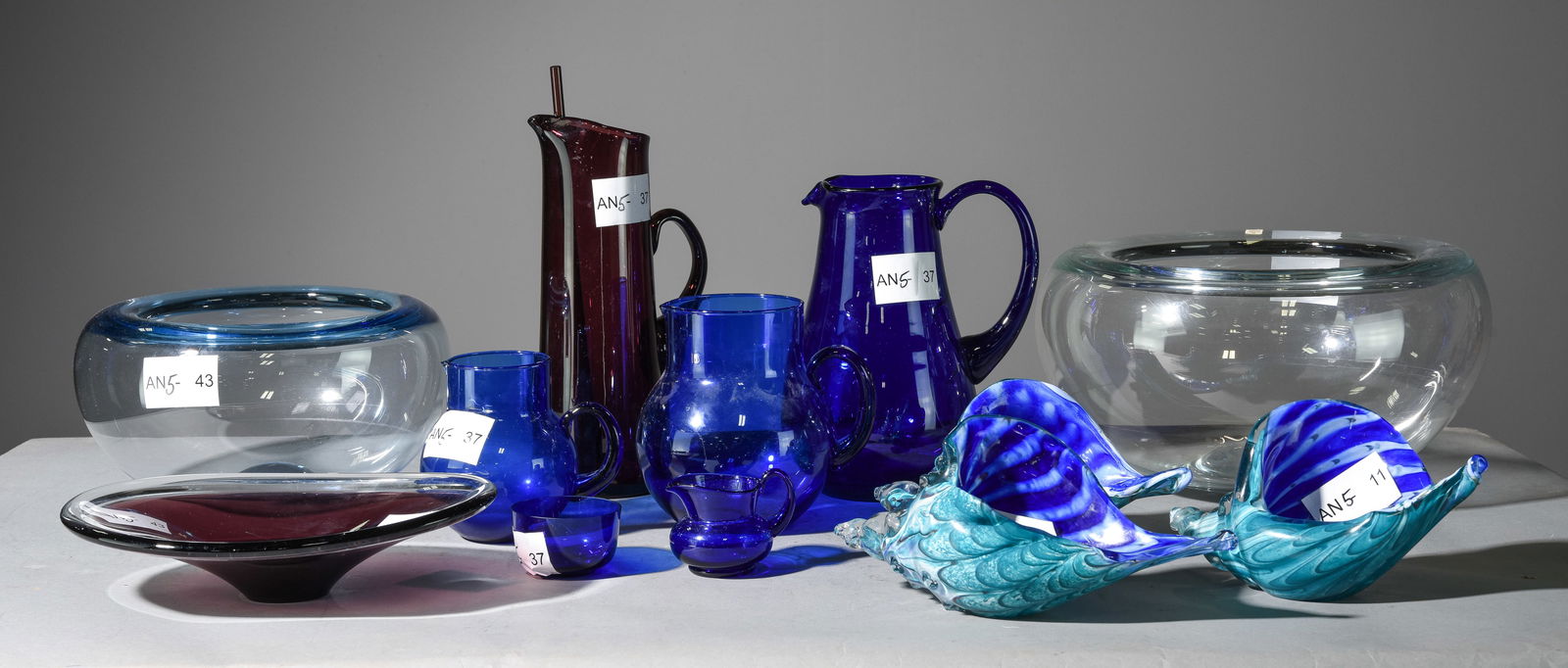 12pcs Assorted Glassware / Art Glass Shells (1 of 6)