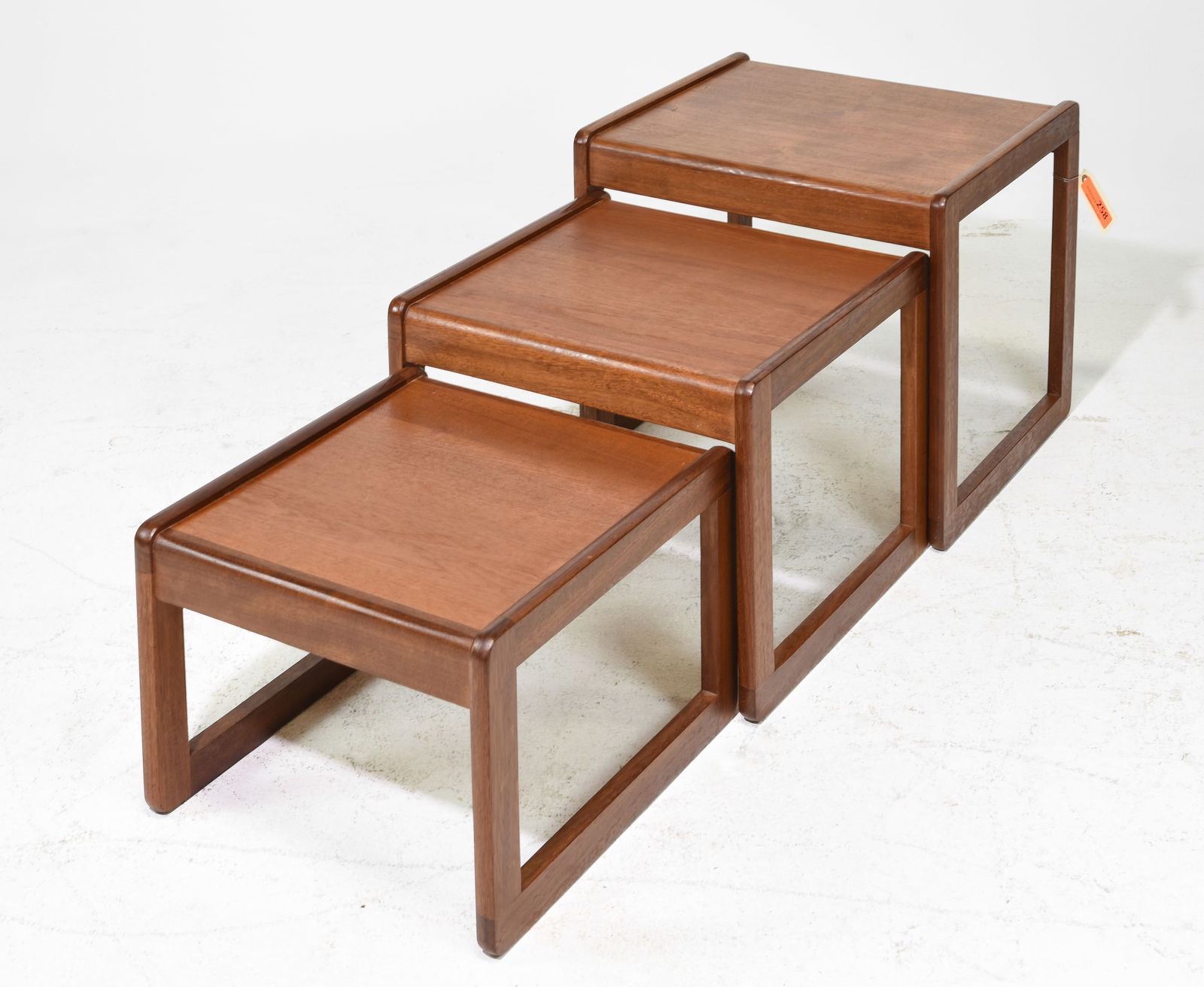 Mid Century Modern Nest of 3 Tables (1 of 2)
