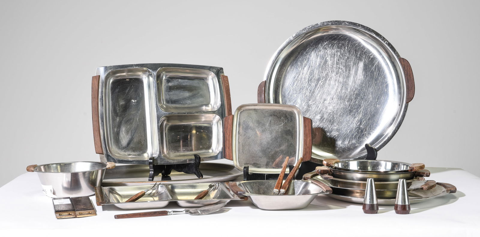 21pcs Danish Modern Serving Trays, Bowls, Etc. (1 of 5)