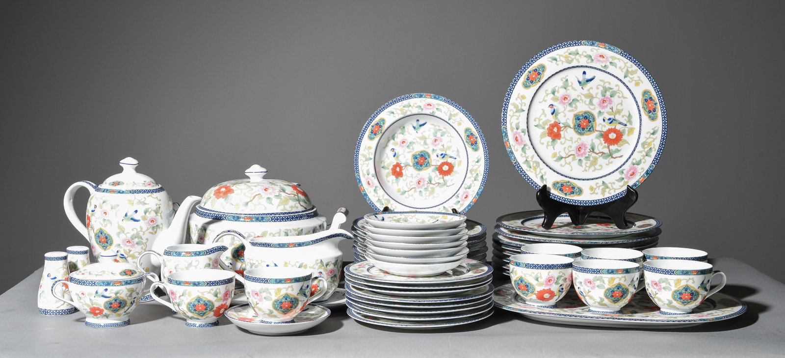 50 pc Floral China - Royal Traditions - Ming Dynasty (1 of 5)