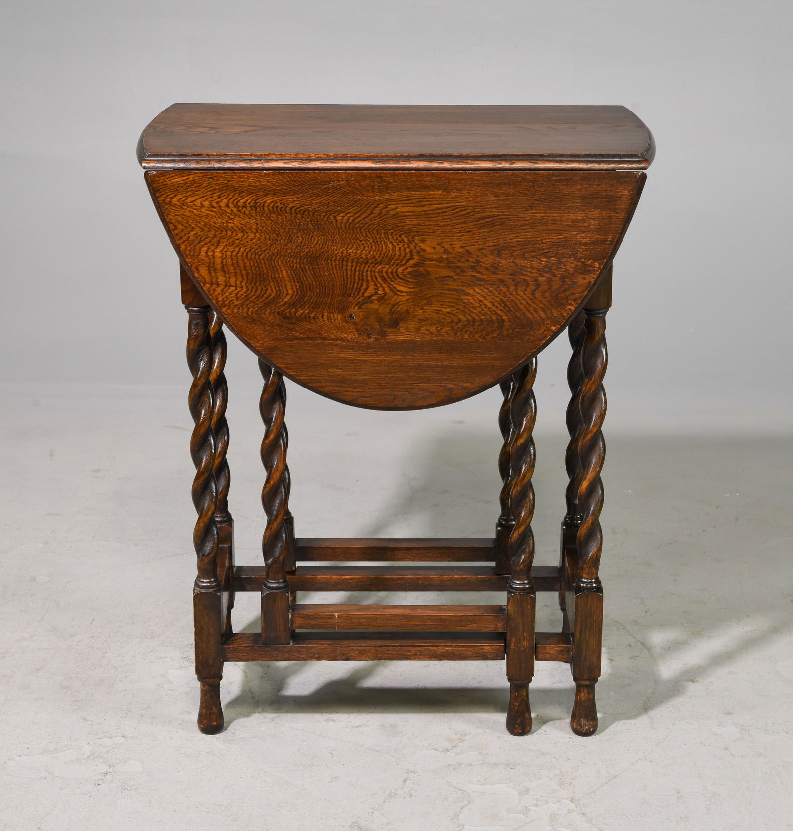 Small Oak Barley Twist Table #2 (1 of 3)