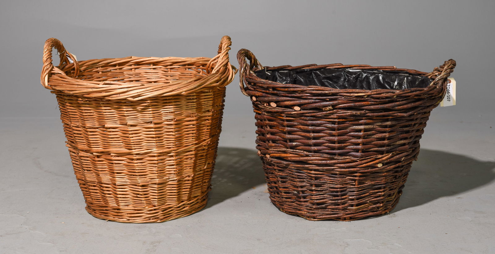 2 Wicker Market Baskets (1 of 3)