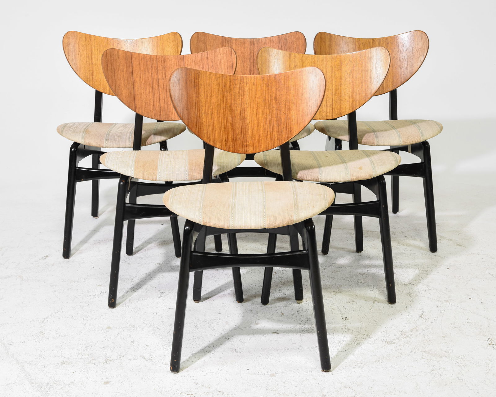 6 Mid Century Modern Gplan Chairs - Black & Tola Range (1 of 6)