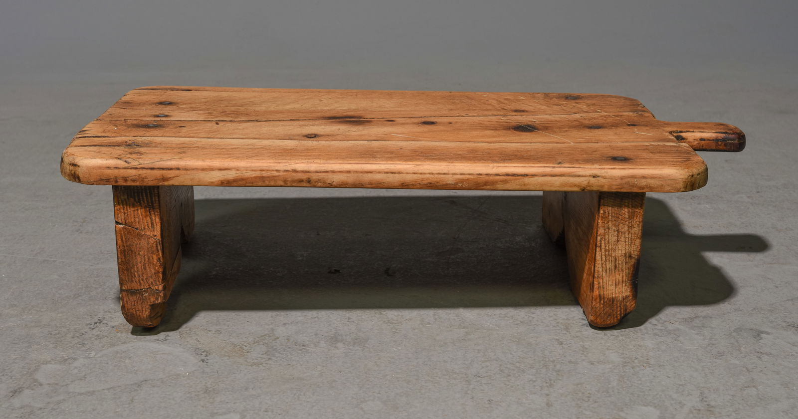 European Waxed Footed Cutting / Charcuterie Board #2 (1 of 3)