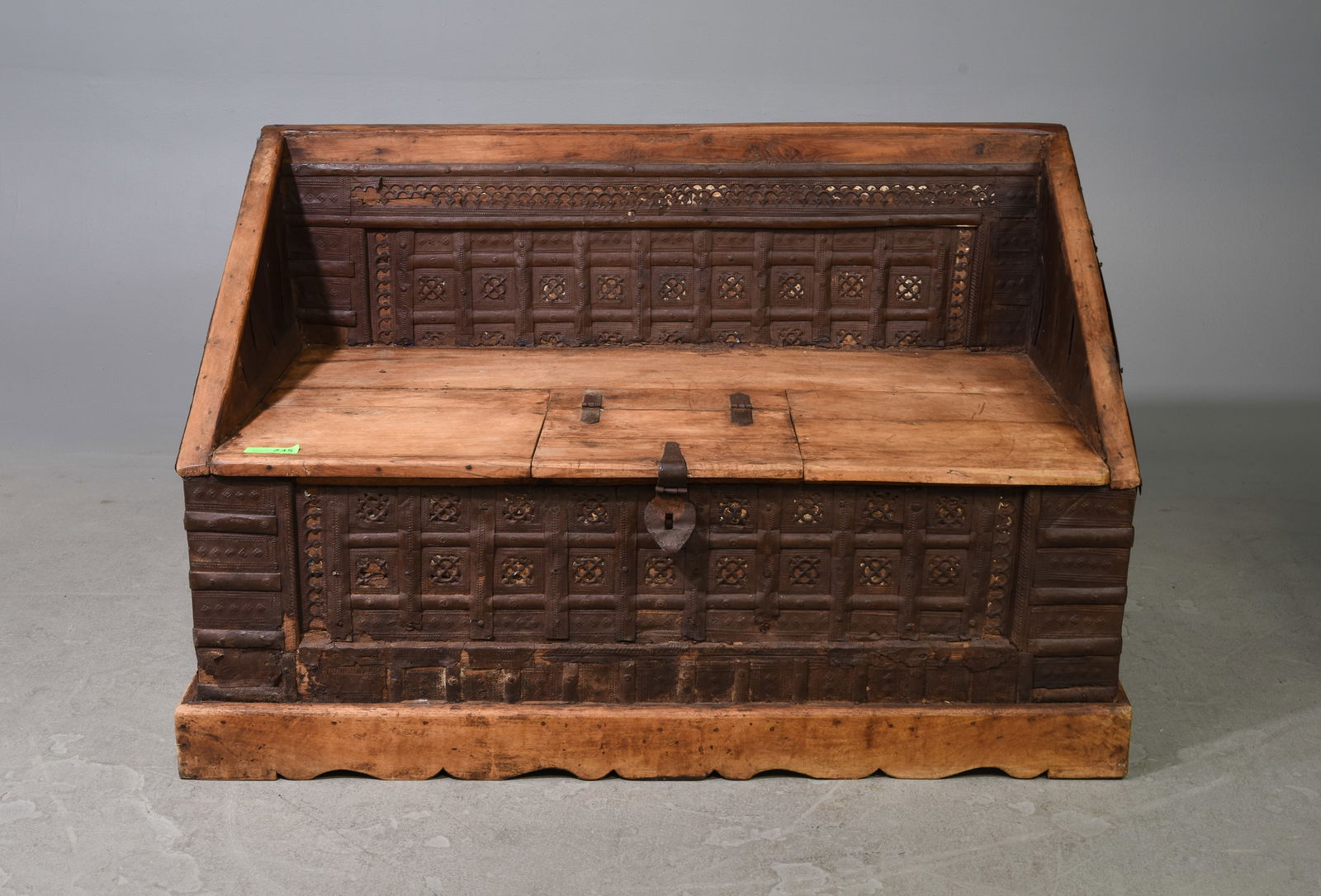 Rustic Metal Wrapped Rustic Hall Bench (1 of 6)