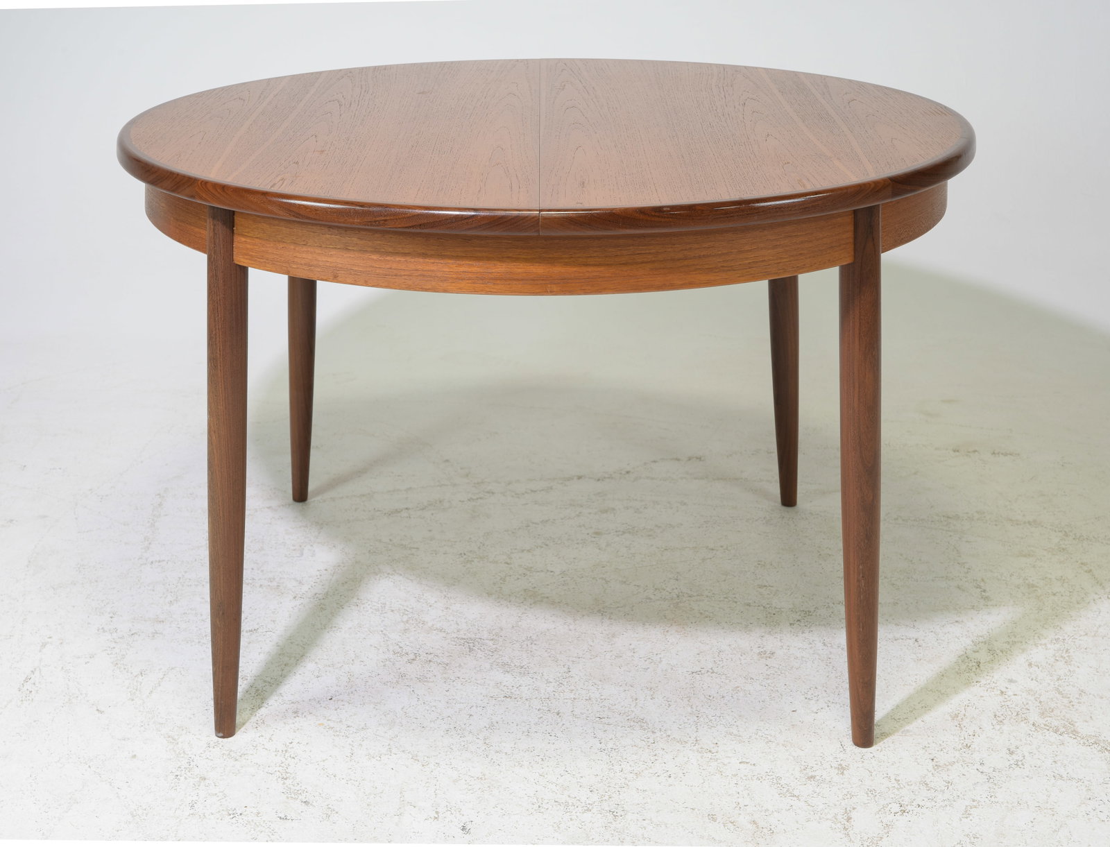 Mid Century Modern Round Table - Gplan (1 of 4)
