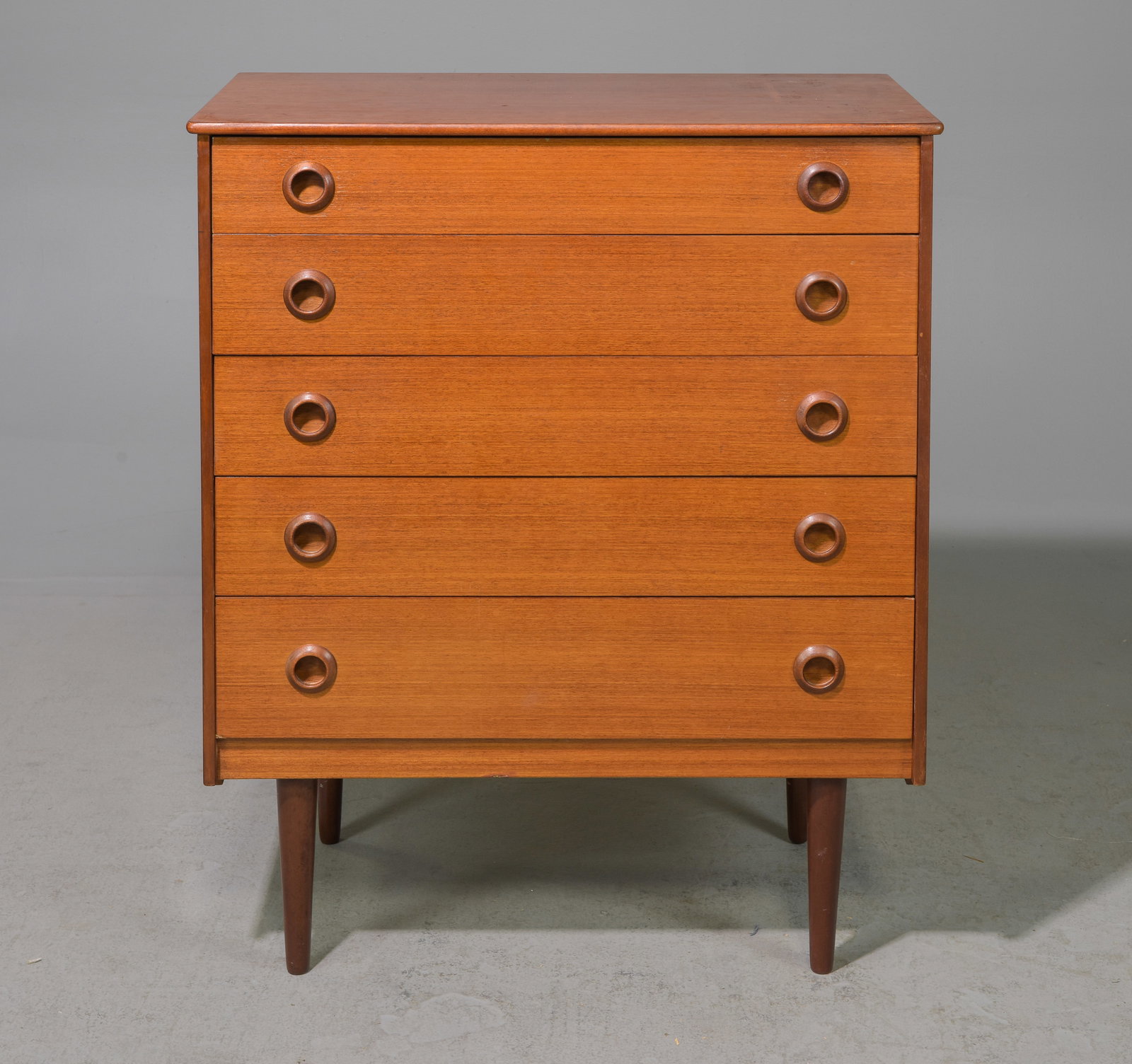 Mid Century Modern Five Drawer Chest (1 of 7)