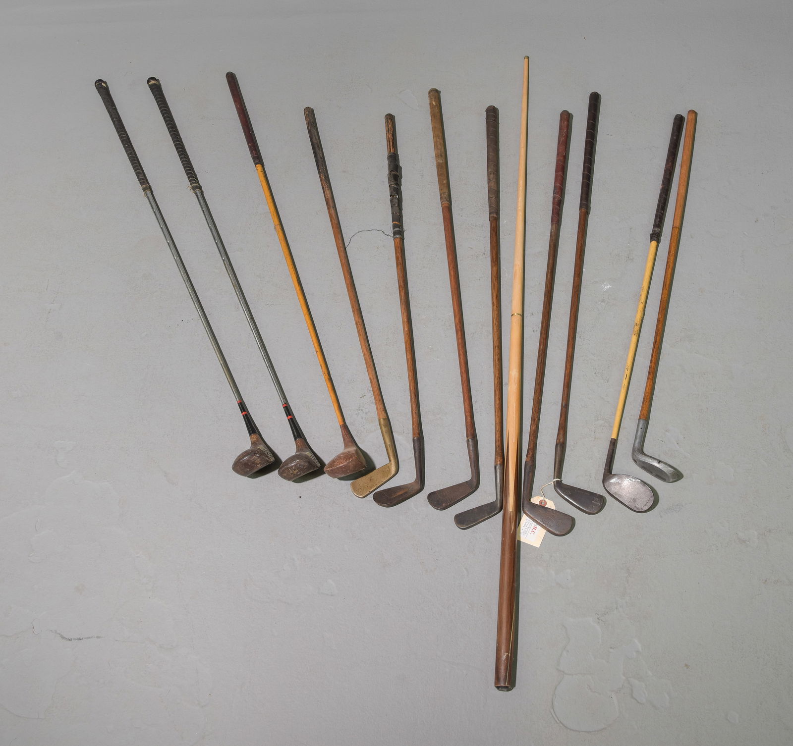 11 Hickory Shaft Golf Clubs & Pool Stick (1 of 6)