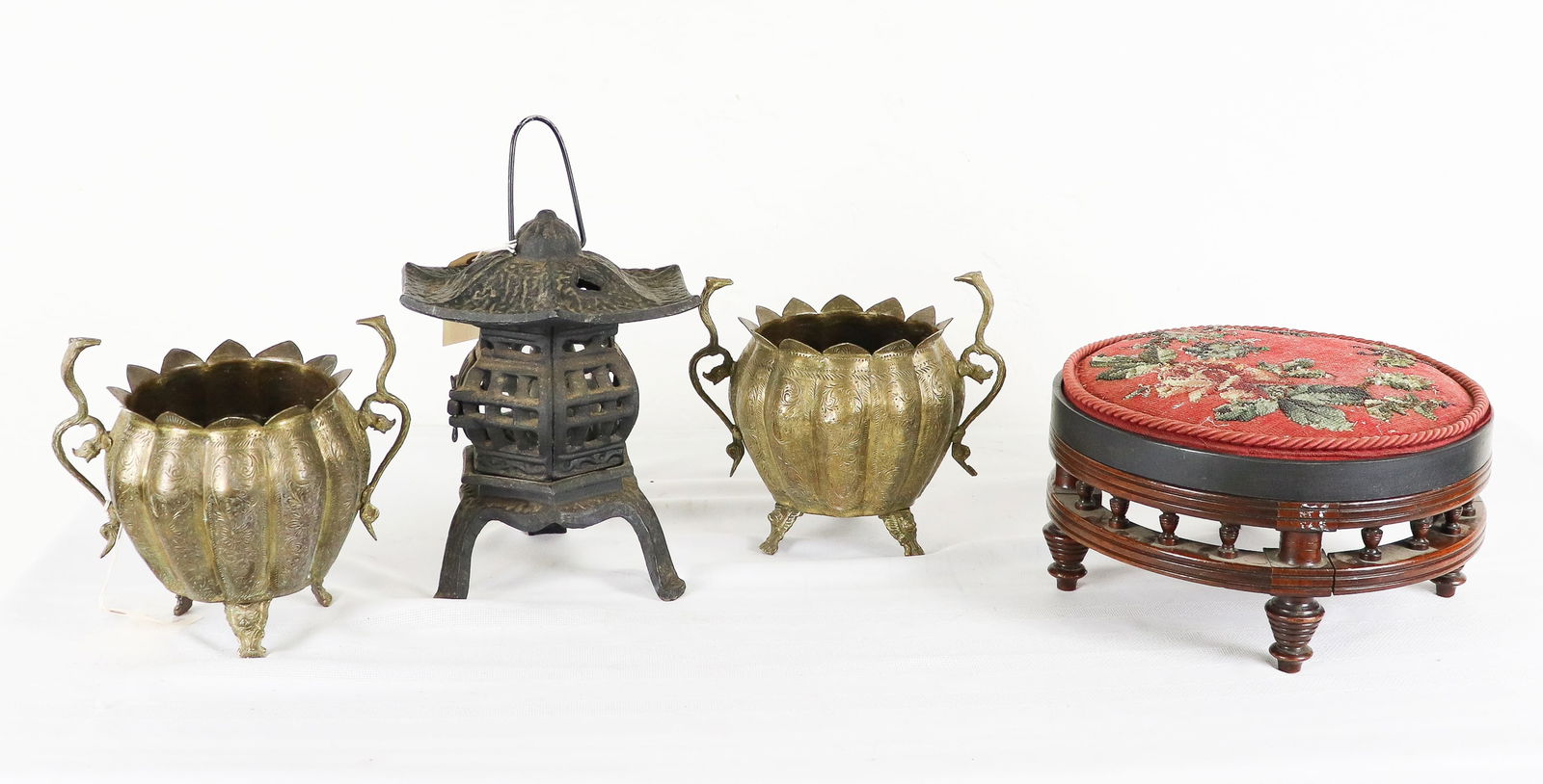 4pcs - Small Round Stool, Sensor, 2 Brass Vases (1 of 5)