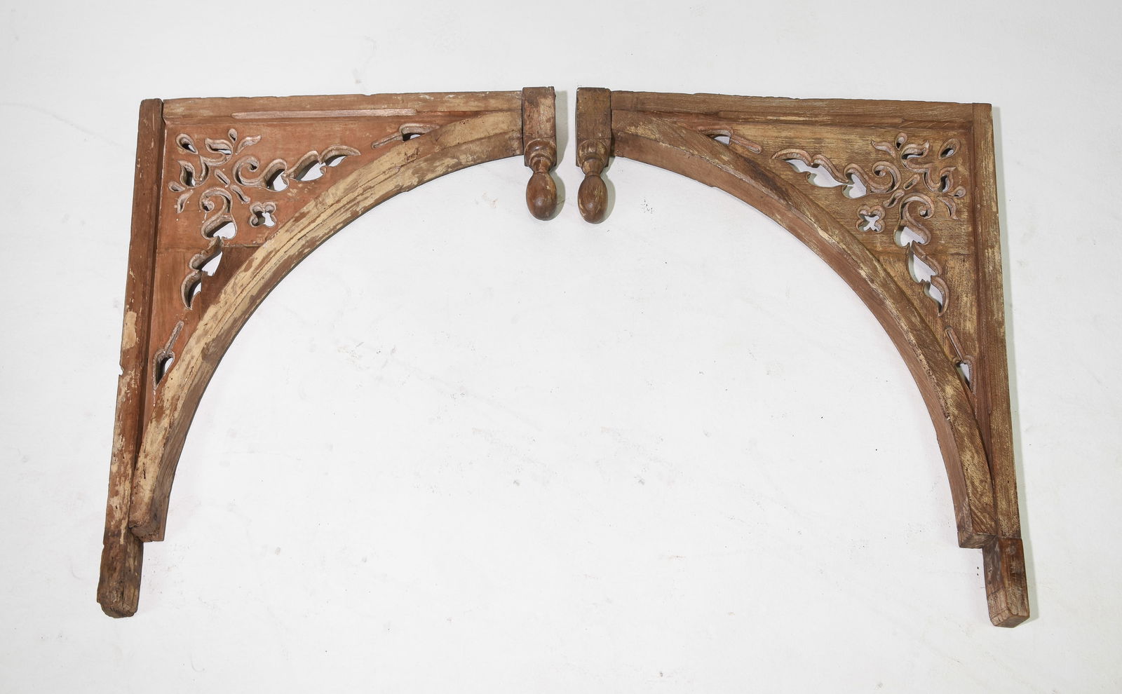 2 Large Wood Corbels (1 of 4)
