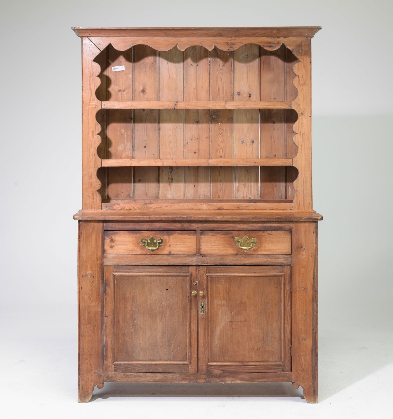 Country Store / Farmhouse Pine Dresser (1 of 4)