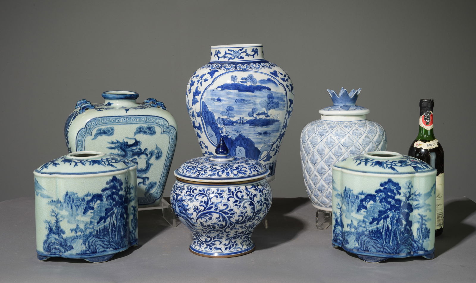 6pcs Assorted Blue & White Urns, Vases, Etc. (1 of 8)