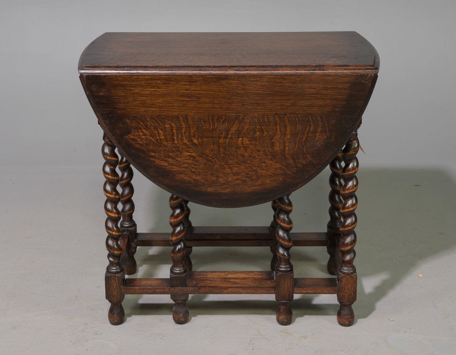 British Jacobean Oak Barley Twist Drop Leaf Table #2 (1 of 3)