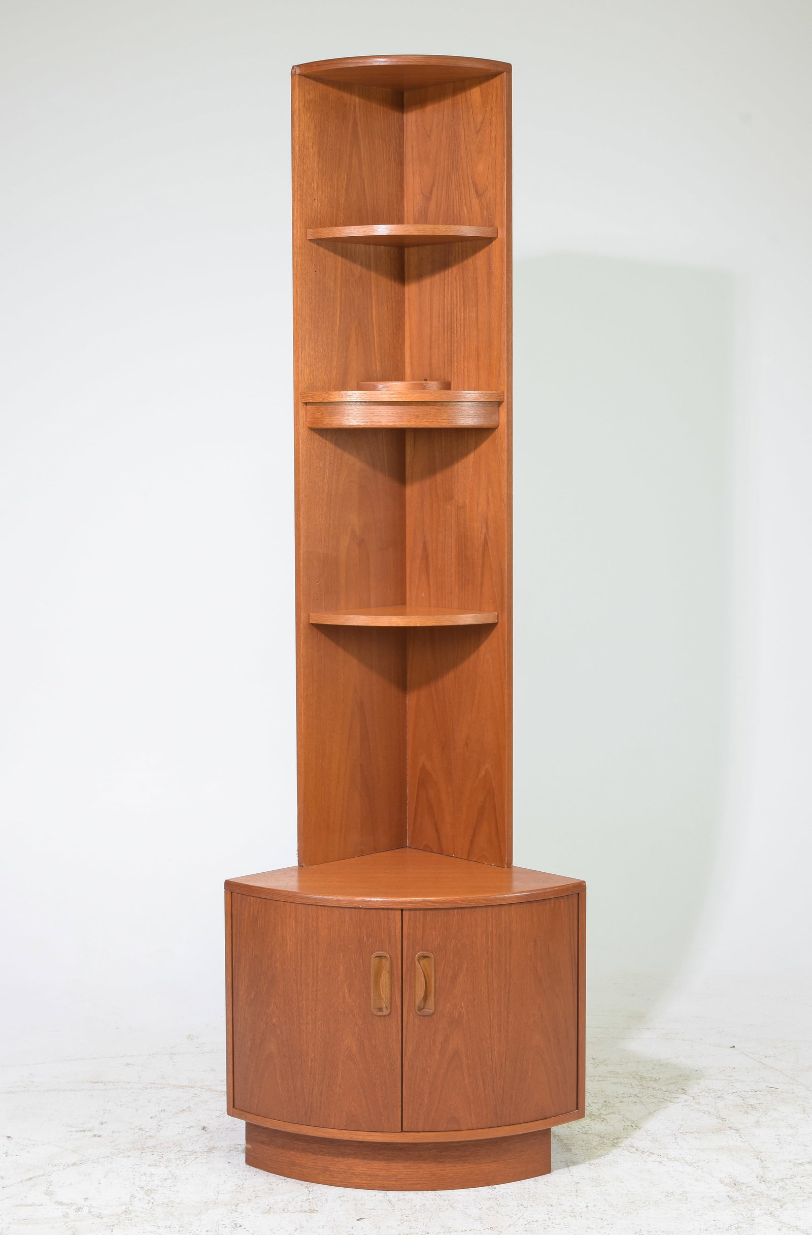 Mid Century Modern Corner Cabinet - Gplan (1 of 3)