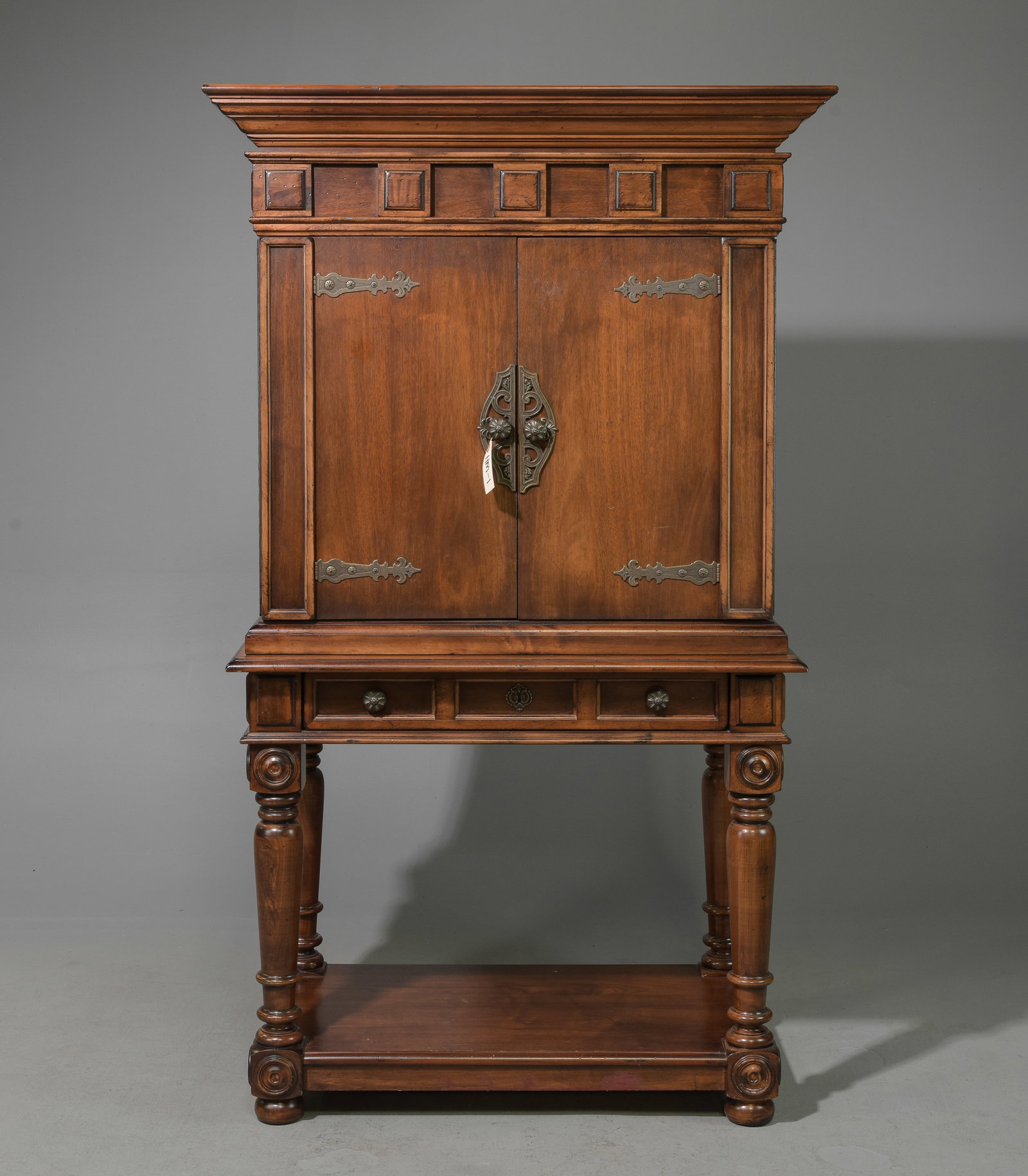 Hearst Castle Collection Lane Furniture Bar Cabinet: Hearst Castle Collection Lane Furniture Bar / Cocktail Cabinet - 65.5 in tall x 39 x 22