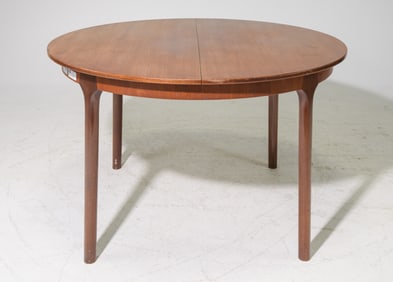 Round Mid Century Modern Dining Table - McIntosh