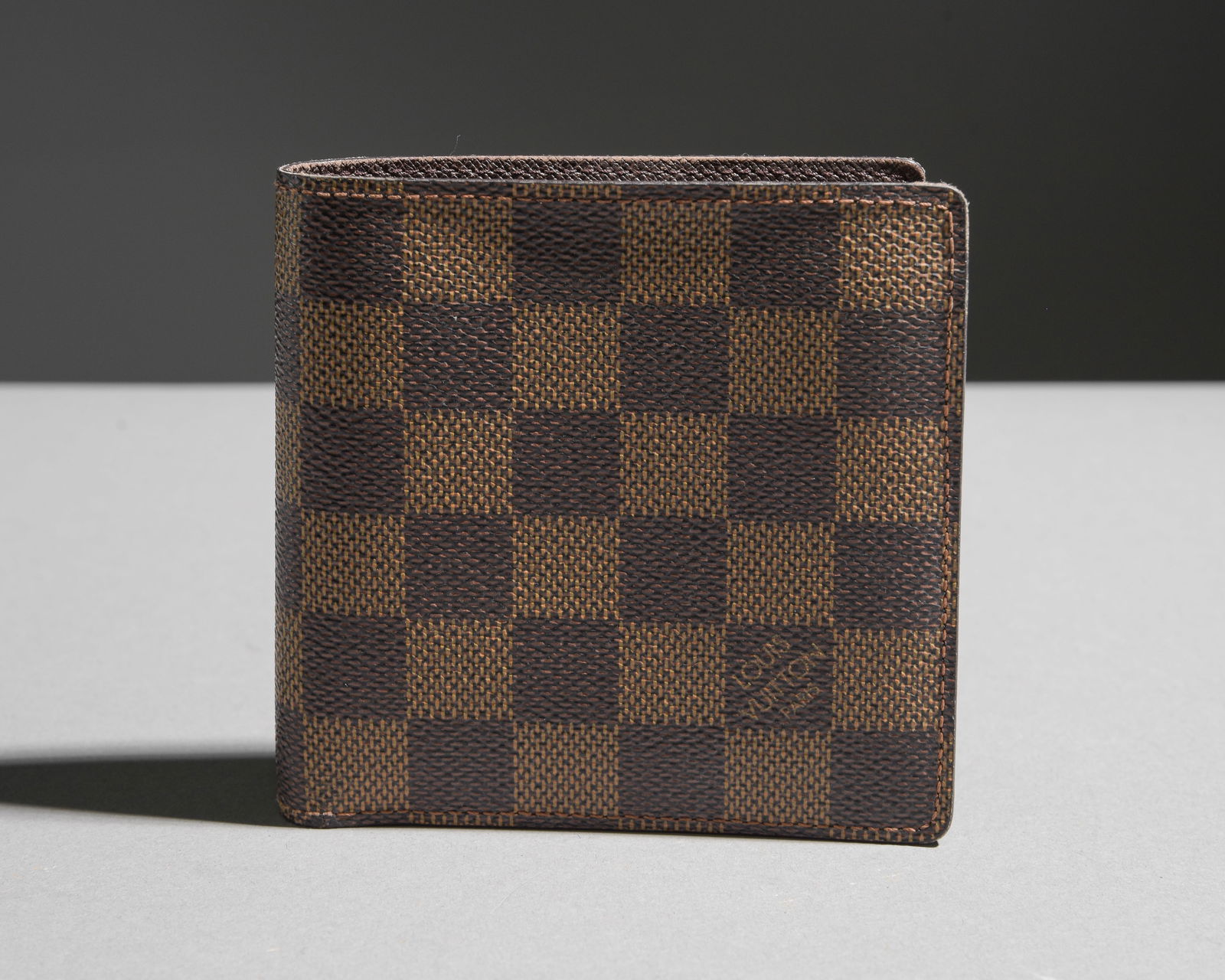 Louis Vuitton Damier Ebene Men's Wallet (1 of 6)