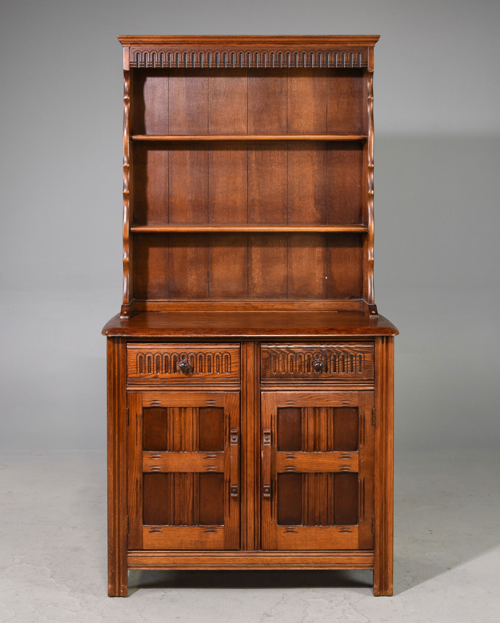 British Oak Welch / Plate Rack Dresser c.1930's-40's (1 of 8)
