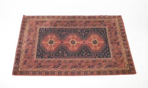 European Machine Made Rug - 7'9 x 5'7