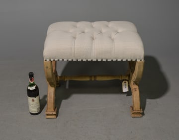 Coastal Style Tufted Foot Stool / Ottoman