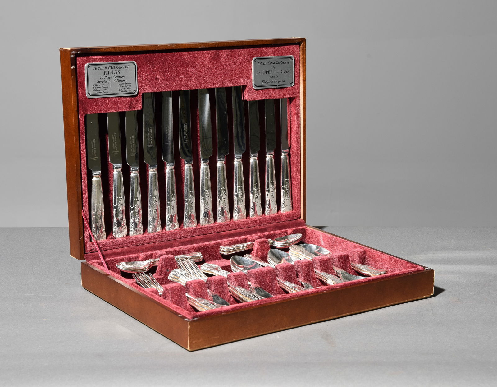43pc Butler Cutlery Set in Mahogany Case - Sheffield (1 of 5)