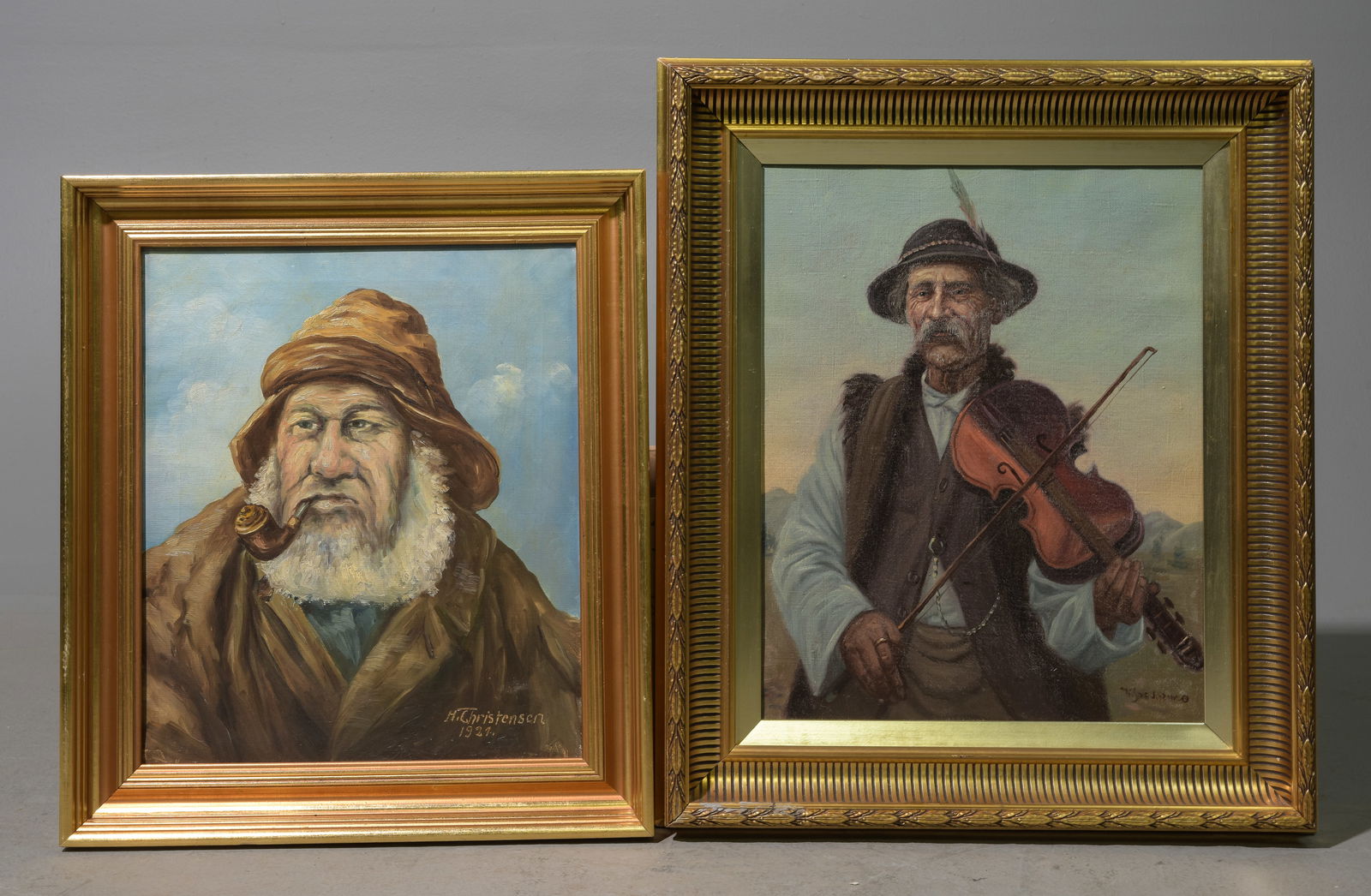 2pcs Gold Framed Oil on Canvas Portraits (1 of 4)