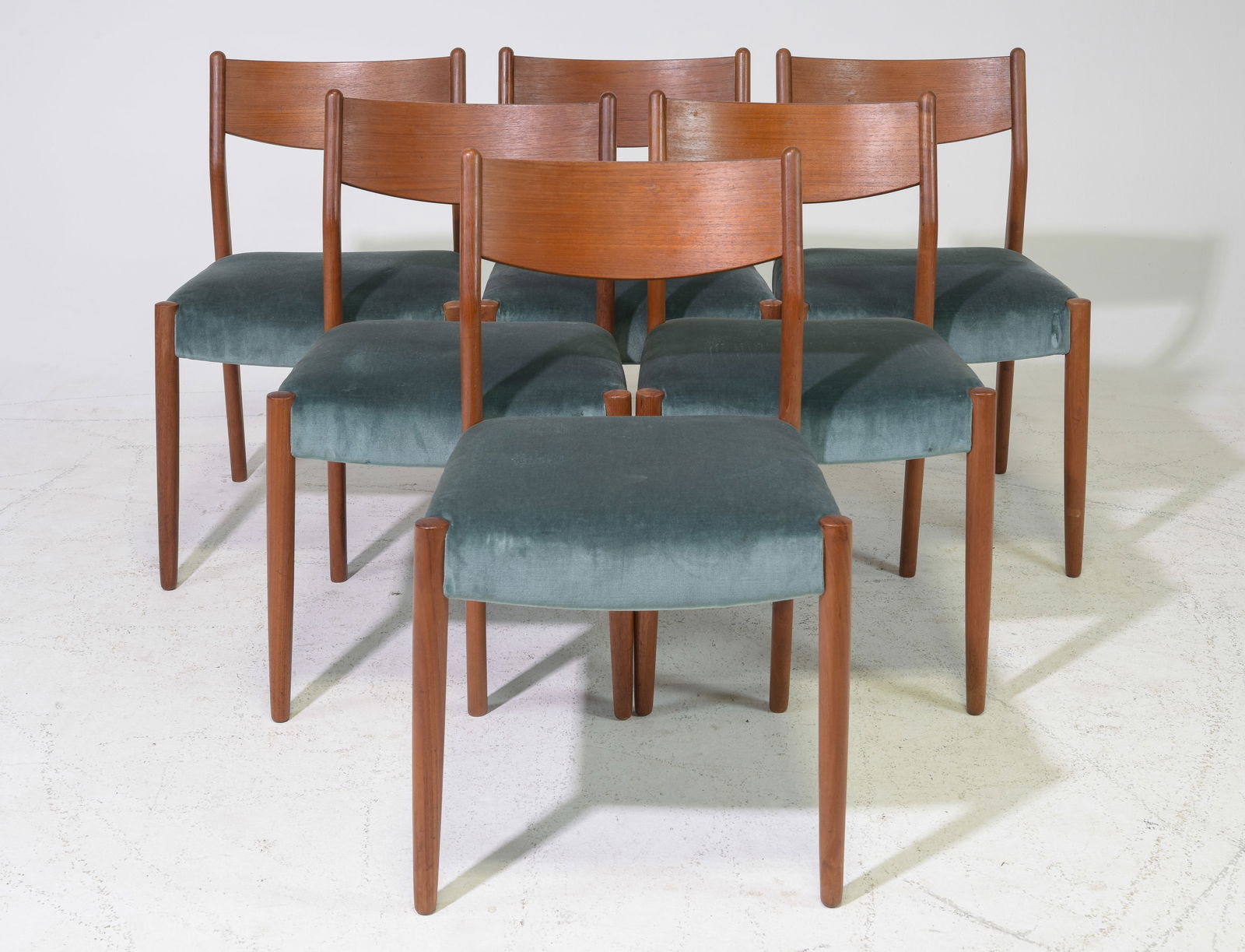 Set of 6 Mid Century Modern Dining Chairs (1 of 3)