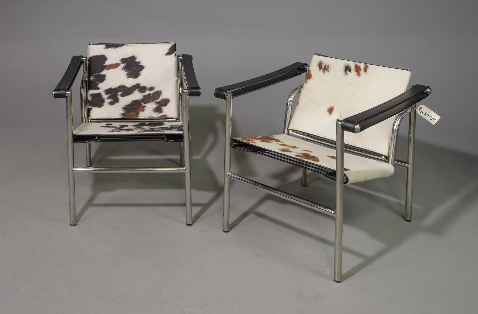 2 Le Corbusier Style Hide Upholstered Arm Chairs (1 of 5)