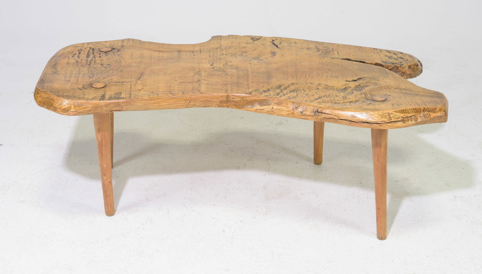 Country Store / Farmhouse Live Edge Coffee Table (1 of 3)