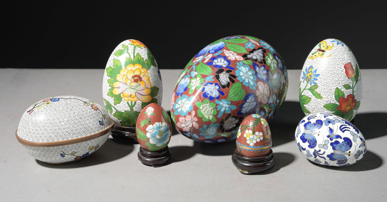 7 Vintage Chinese Cloisonne Eggs (1 of 4)