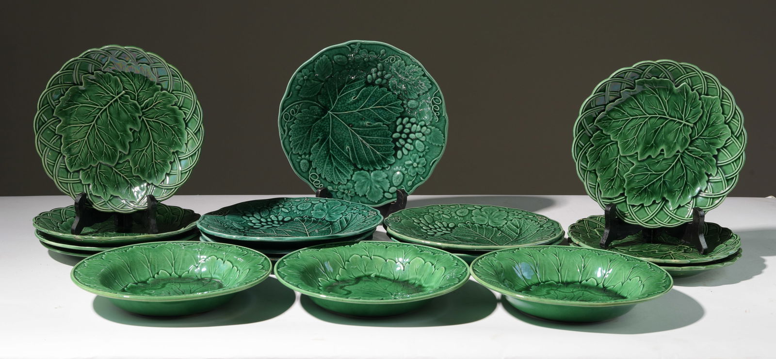 16 Assorted Green Majolica Plates / Bowls (1 of 6)