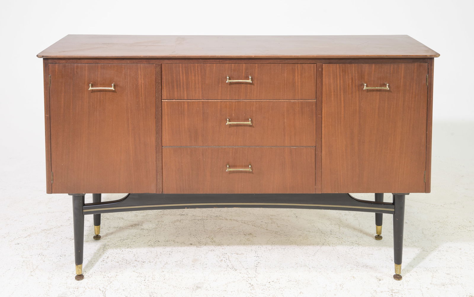 Mid Century Modern Credenza / Sideboard (1 of 7)
