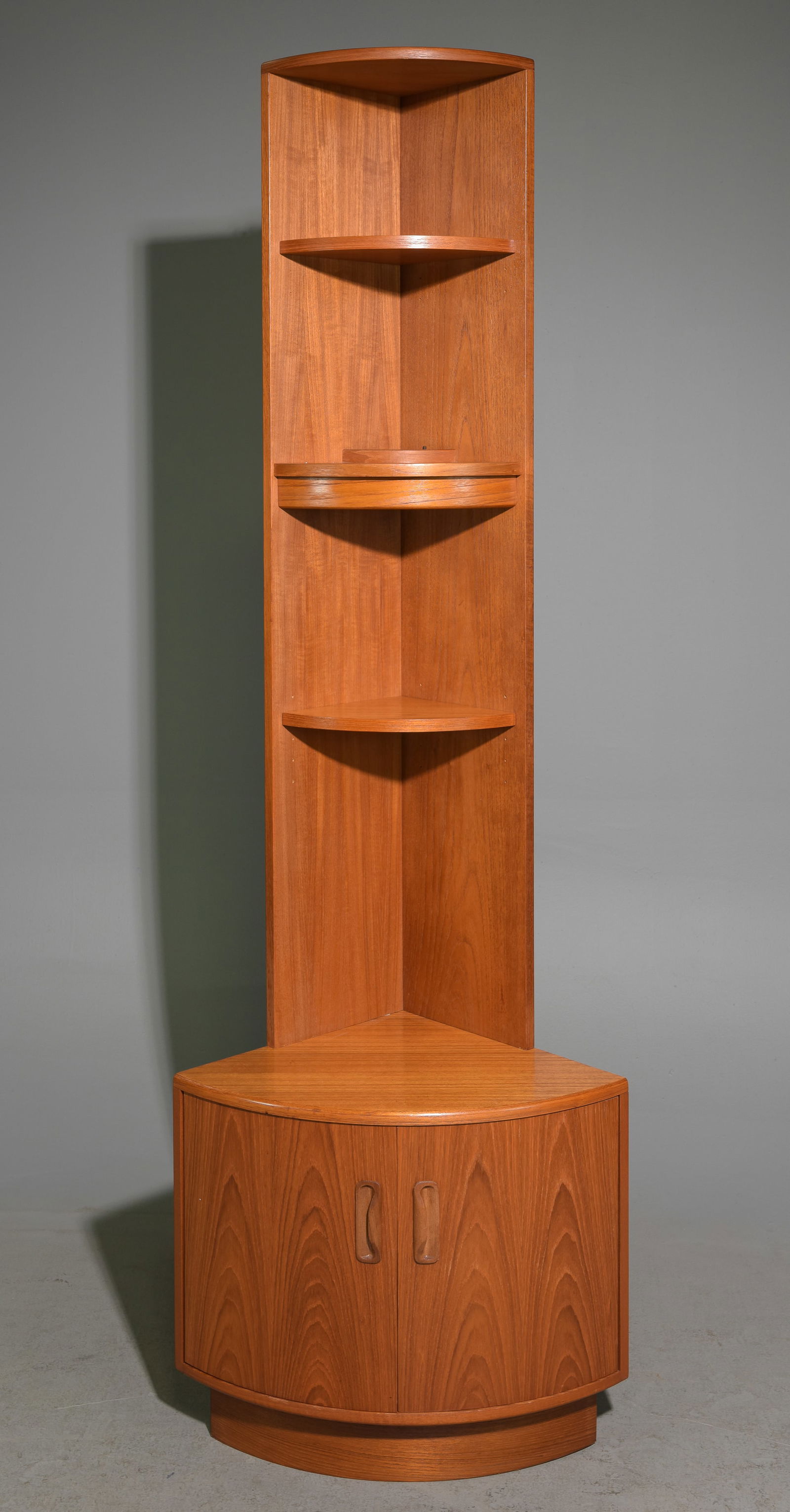 Mid Century Modern Corner Cabinet - Gplan #2 (1 of 4)