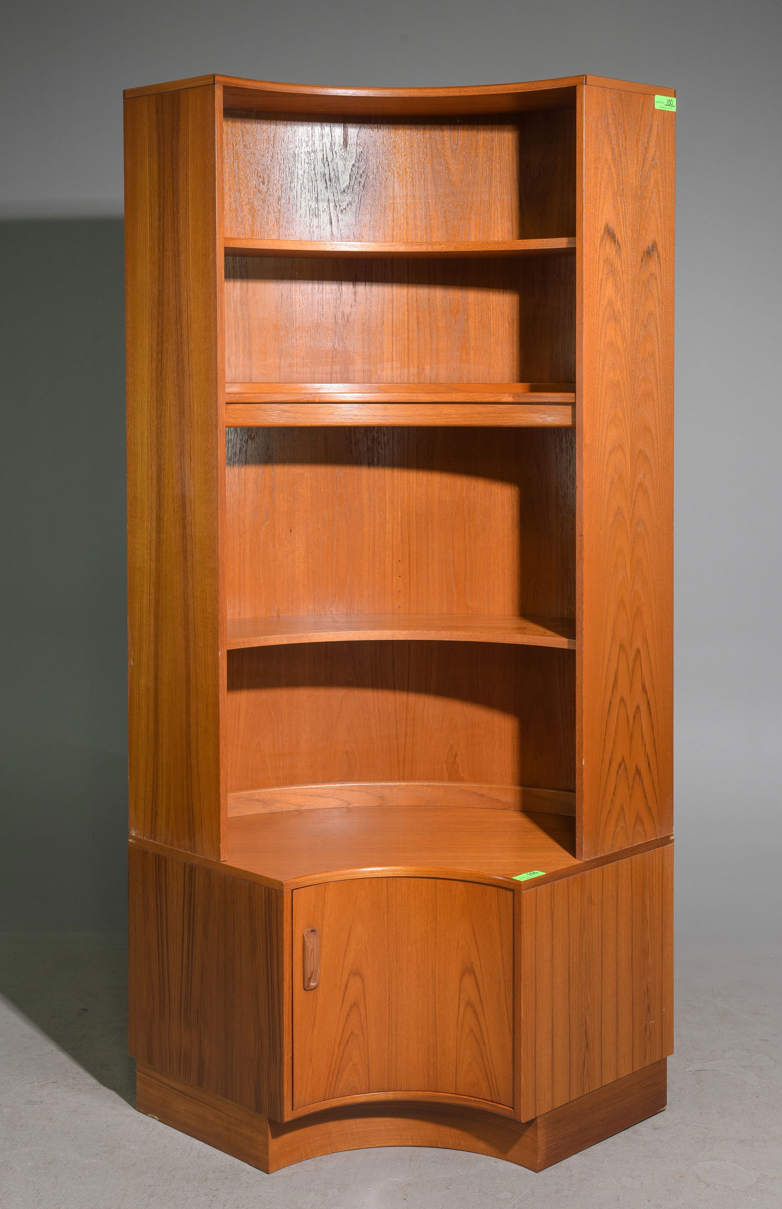 Mid Century Modern Large Corner Cabinet - Gplan (1 of 6)