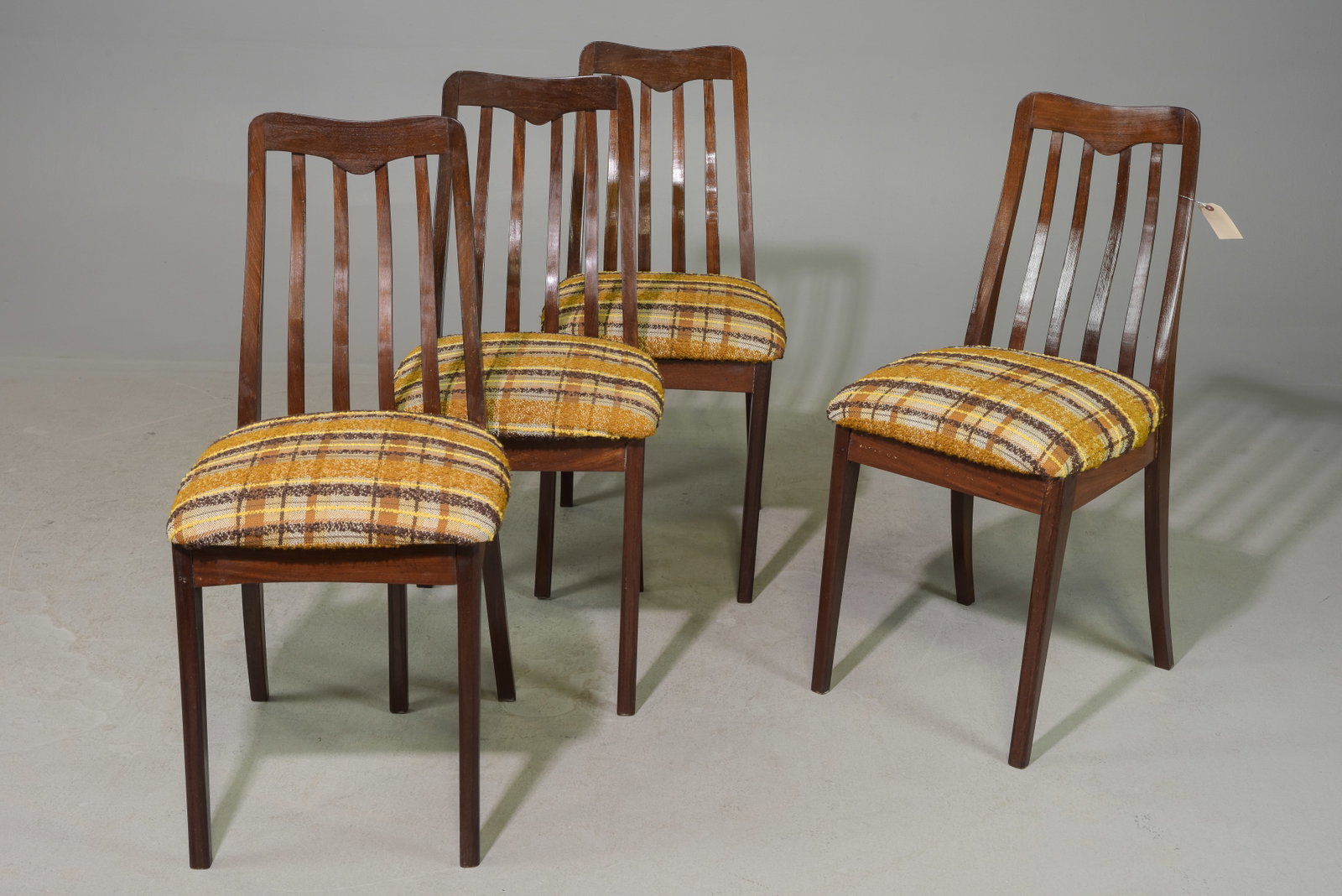Set Of 4 Mid Century Modern Dining Chairs: Set Of 4 Mid Century Modern Dining Chairs - 35 inches tall x 16 x 16, seat height is 19 inches