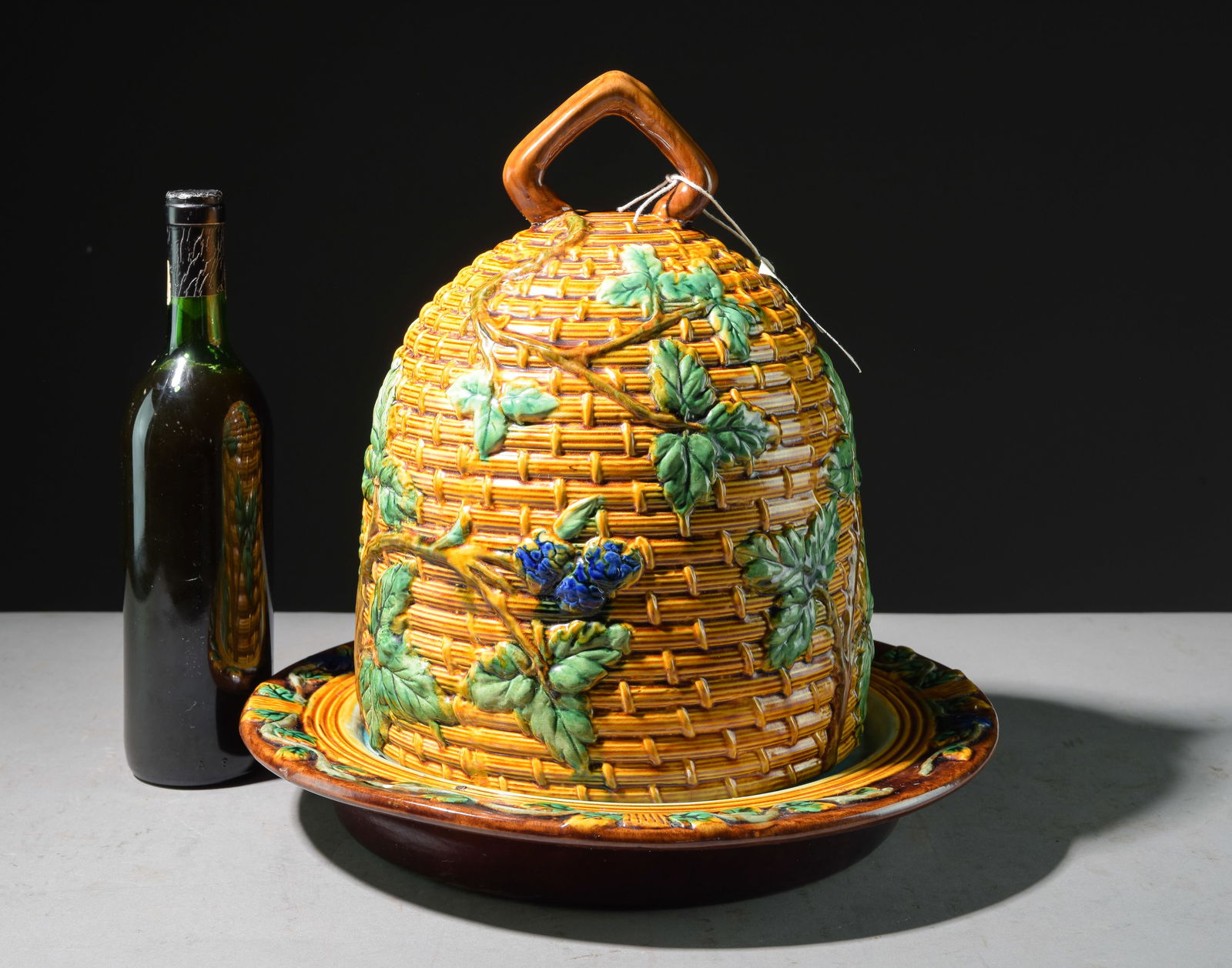 Majolica Large Beehive Cheese Dome - Minton (1 of 5)