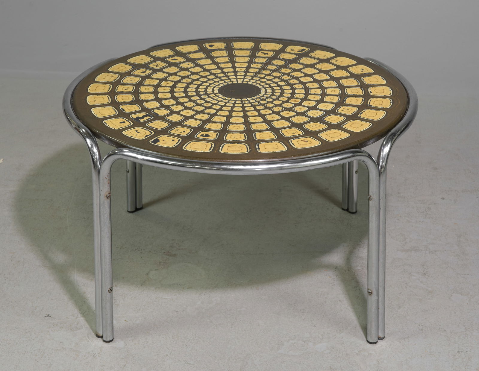 Mid Century Chrome Round Coffee Table (1 of 3)