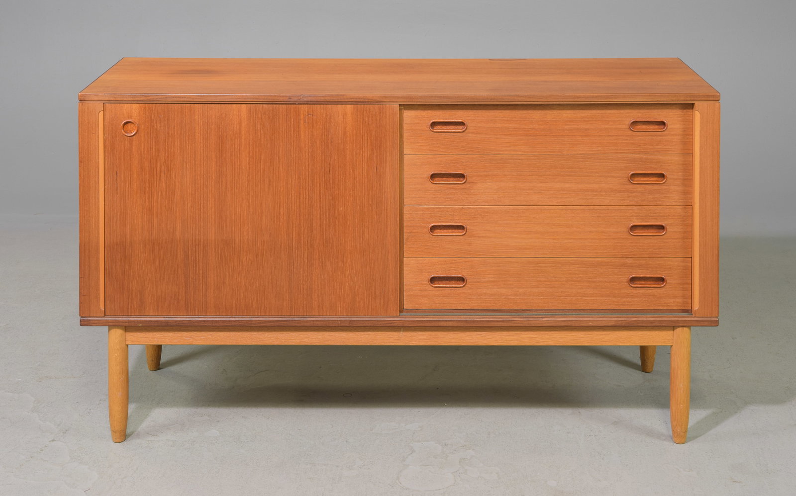 Scandinavian Mid Century Modern Teak Credenza (1 of 7)