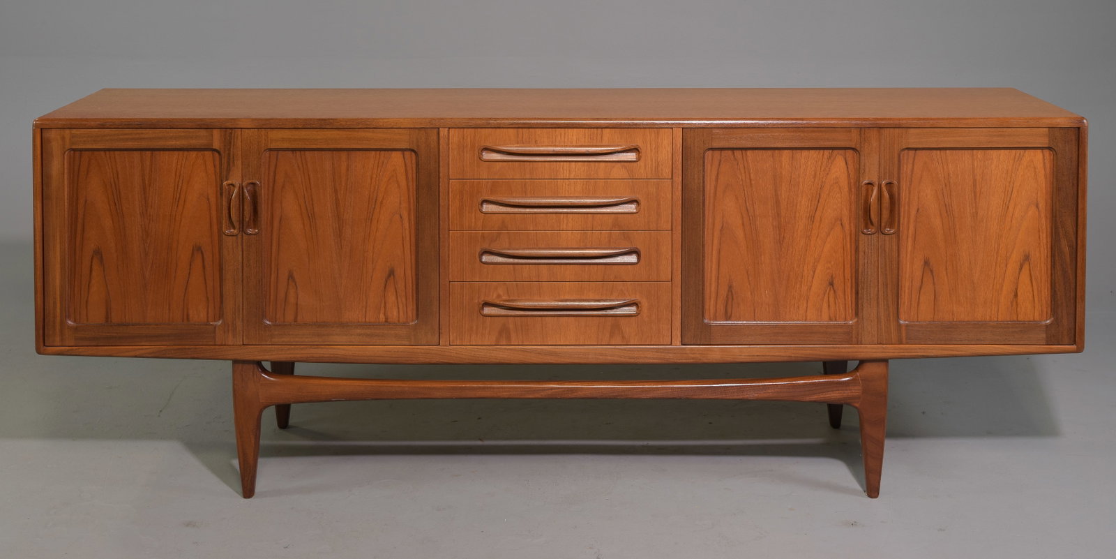 Mid Century Large "Fresco" Sideboard - G-Plan: This Danish Modern Style Teak Credenza is made by Mid Century Modern Furniture Maker G Plan ( GPlan ) & is part of their "Fresco" Range. - 31 inches tall x 84 x 18