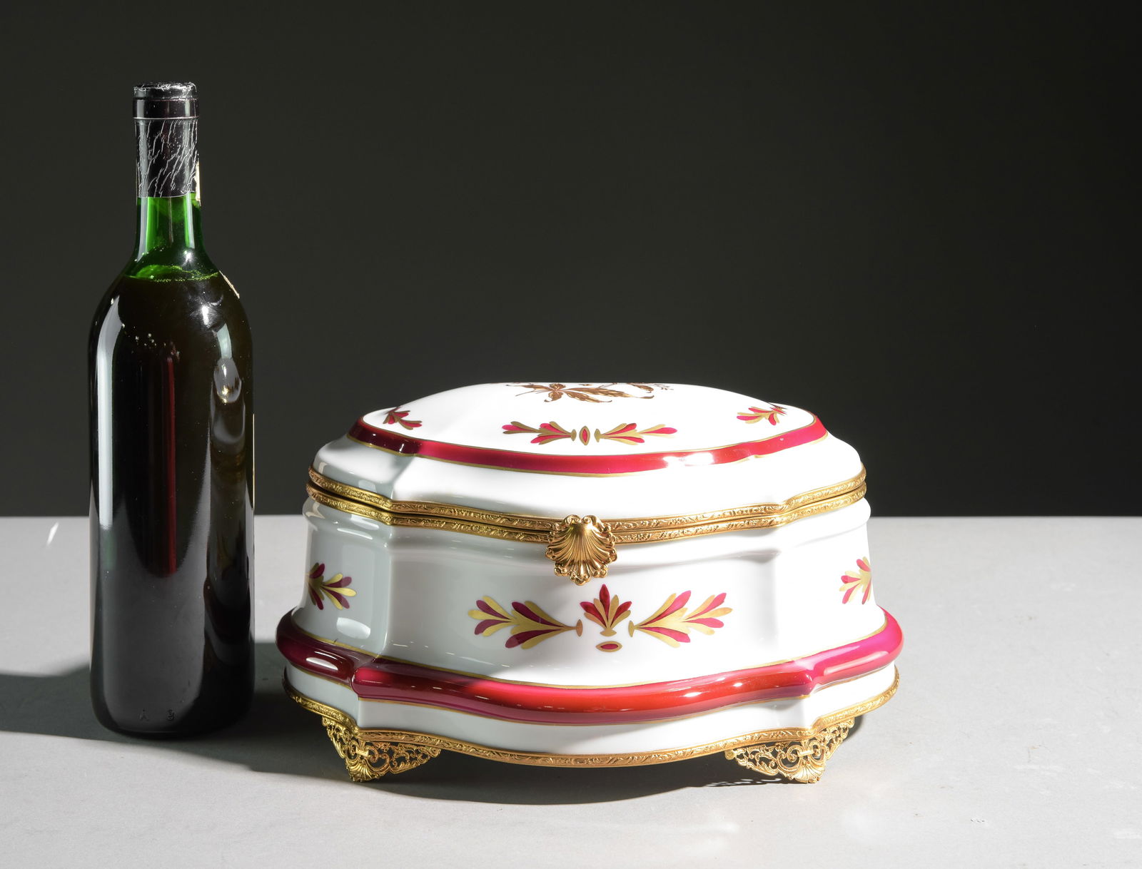 French Fait Main Limoges Porcelain Candy / Trinket Cask: French Fait Main Limoges Porcelain Candy / Trinket Cask / Box - 6 in tall x 11.25 x 8.25