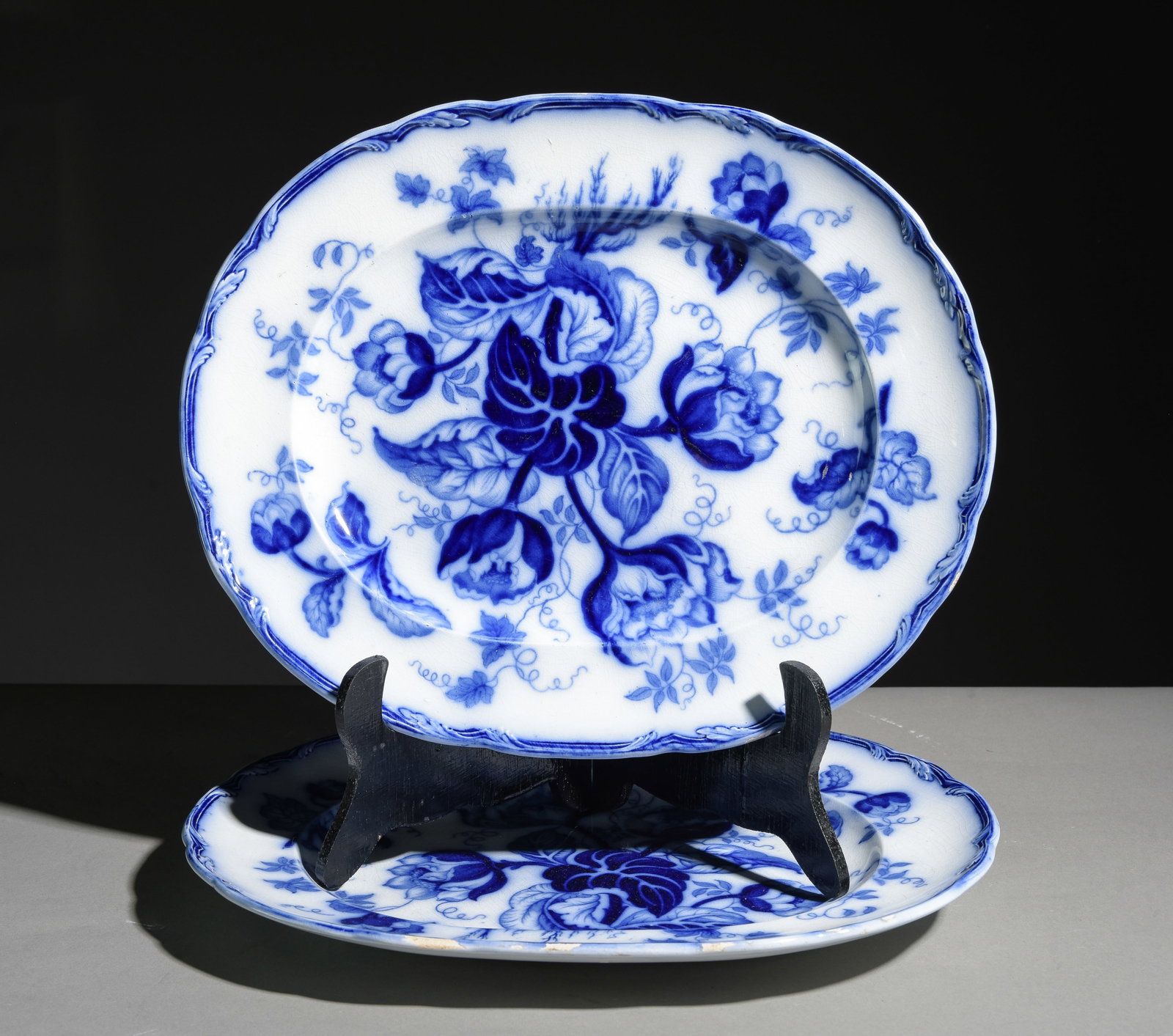 2 English Flo Blue & White Platters (1 of 5)