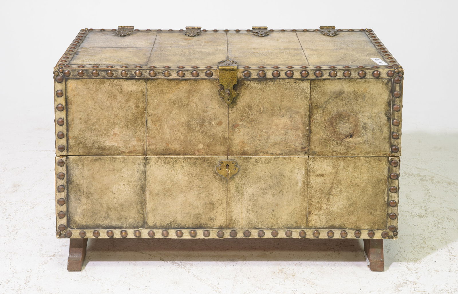 Antique Continental Apothecary / Cocktail Trunk (1 of 10)