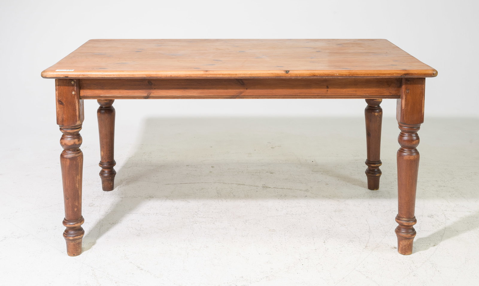 English Pine Turned Leg Table c.1930's (1 of 5)