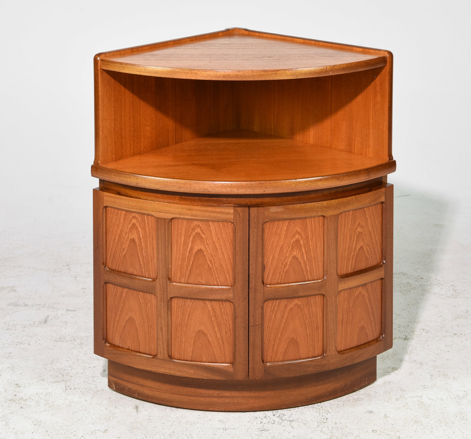 Mid Century Modern Low Corner Cabinet - Nathan: Danish Modern Style Low Corner Cabinet by Nathan - 29.5 in tall x 25 x 18